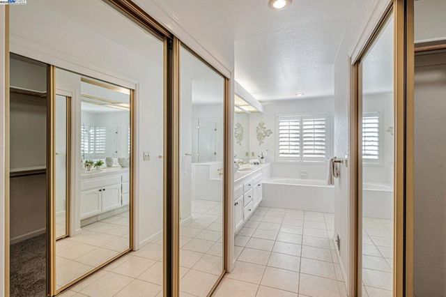 2236 Colonial Ct, Discovery Bay, CA 94505