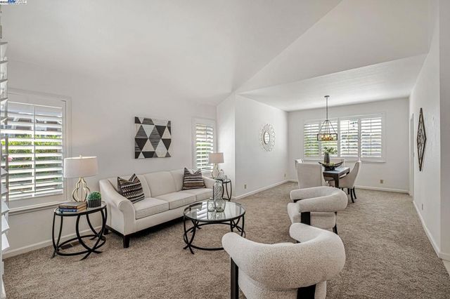 2236 Colonial Ct, Discovery Bay, CA 94505