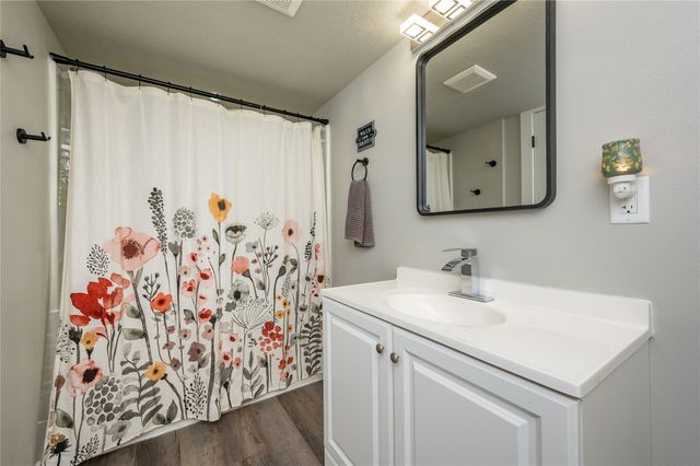 4101 NE 6th Street, Ankeny, IA 50021
