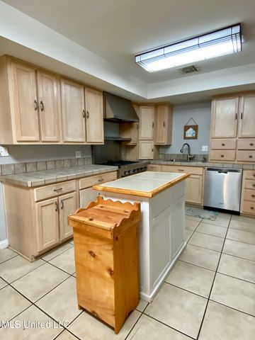 2498 S Highway 43, Picayune, MS 39466