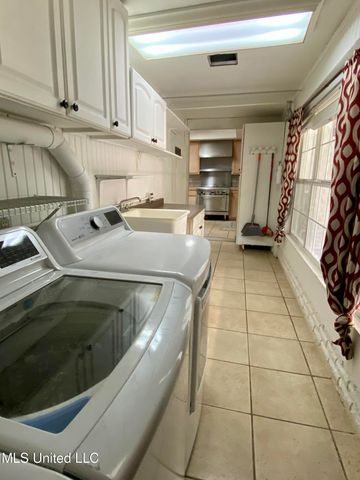 2498 S Highway 43, Picayune, MS 39466