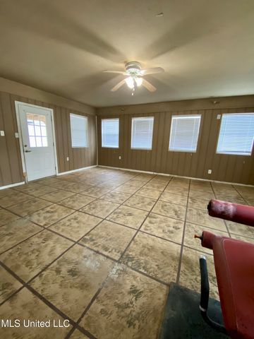 2498 S Highway 43, Picayune, MS 39466