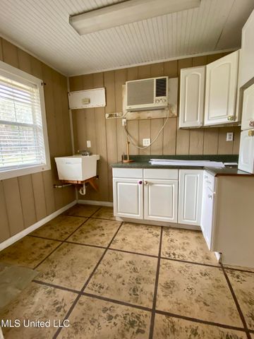 2498 S Highway 43, Picayune, MS 39466