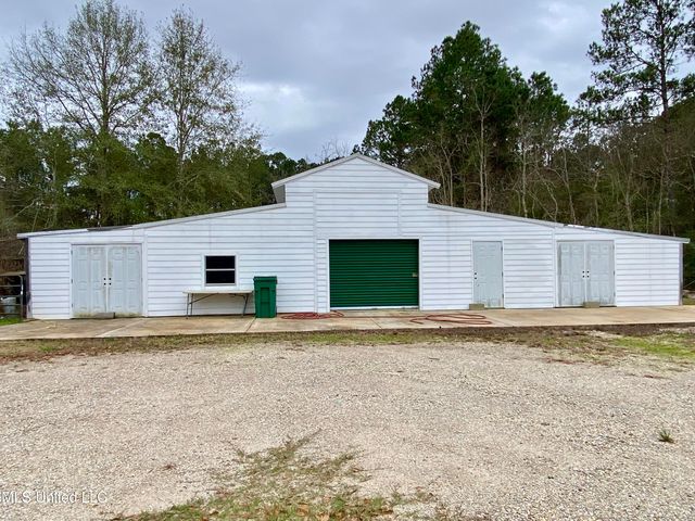 2498 S Highway 43, Picayune, MS 39466