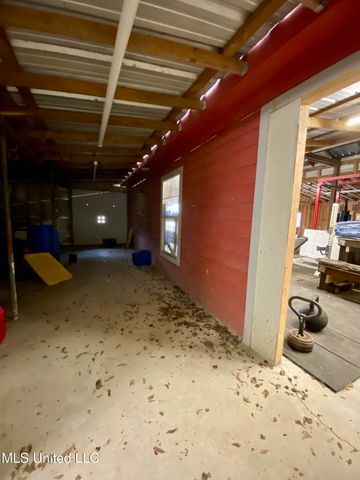 2498 S Highway 43, Picayune, MS 39466