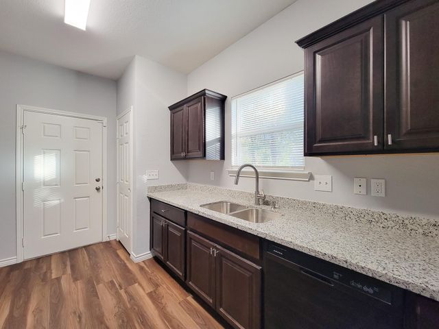 3201 J P Davis Avenue, Bay City, TX 77414