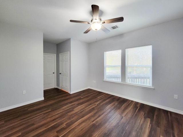 3201 J P Davis Avenue, Bay City, TX 77414