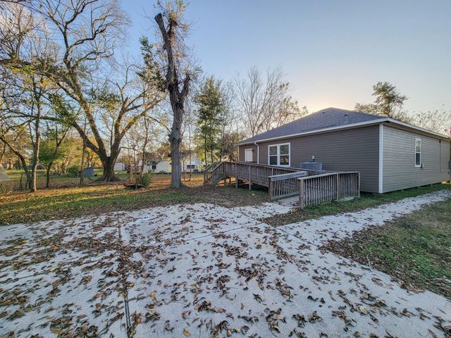 3201 J P Davis Avenue, Bay City, TX 77414