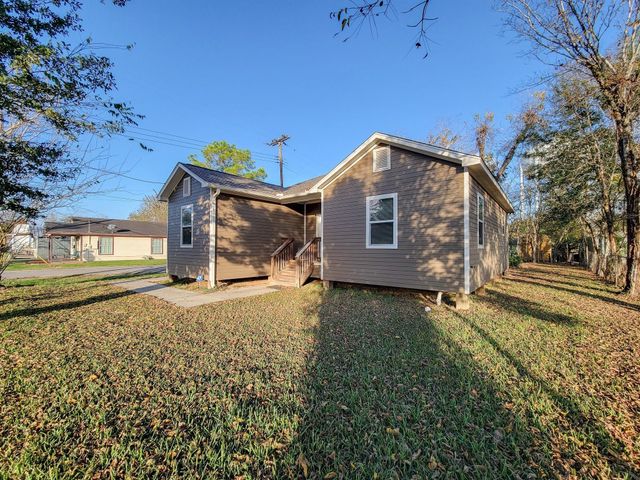 3201 J P Davis Avenue, Bay City, TX 77414