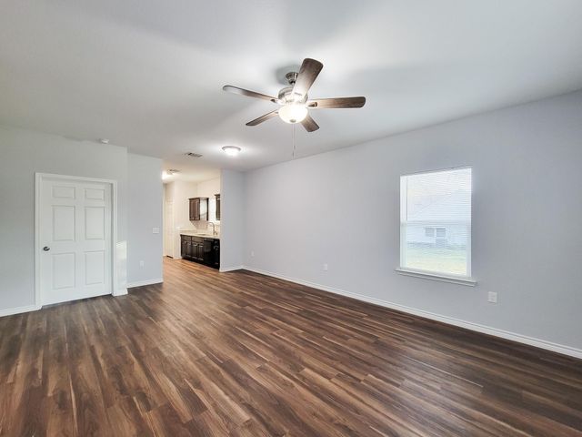 3201 J P Davis Avenue, Bay City, TX 77414