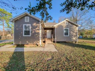 3201 J P Davis Avenue, Bay City, TX 77414