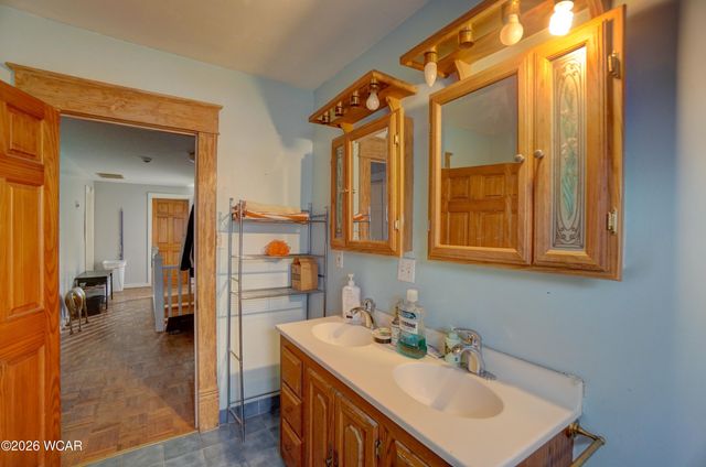 712 S Elizabeth Street, Lima, OH 45804