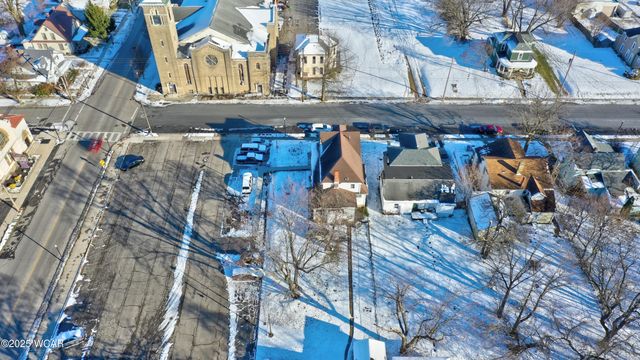 712 S Elizabeth Street, Lima, OH 45804