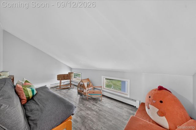 1205 W Oakwood Road, Oxford Charter Township, MI 48371