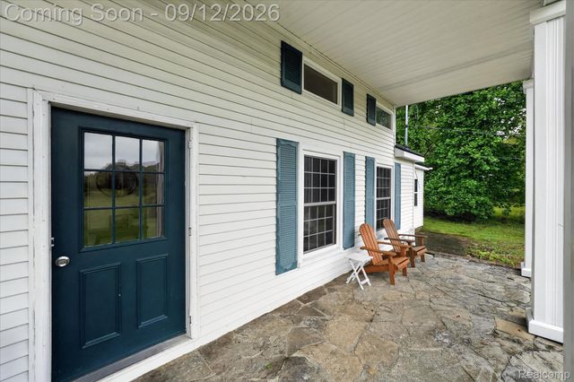 1205 W Oakwood Road, Oxford Charter Township, MI 48371