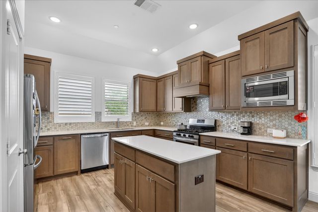 316 Harvest Way, Argyle, TX 76226