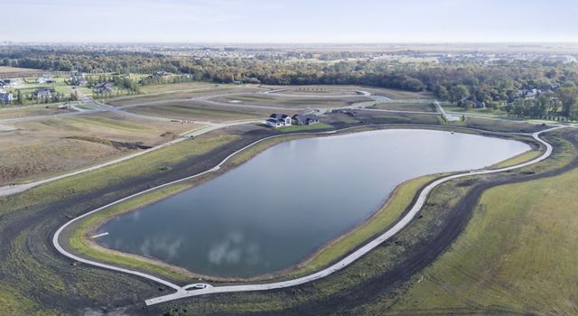 8114 75th Street S, Horace, ND 58047