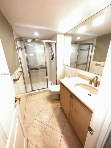 625 Biltmore Way 807, Coral Gables, FL 33134