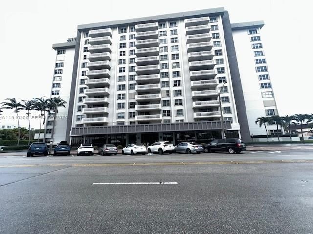 625 Biltmore Way 807, Coral Gables, FL 33134