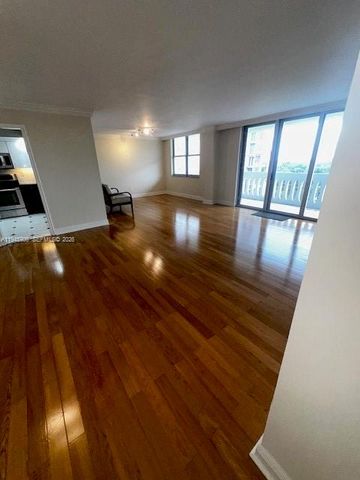 625 Biltmore Way 807, Coral Gables, FL 33134