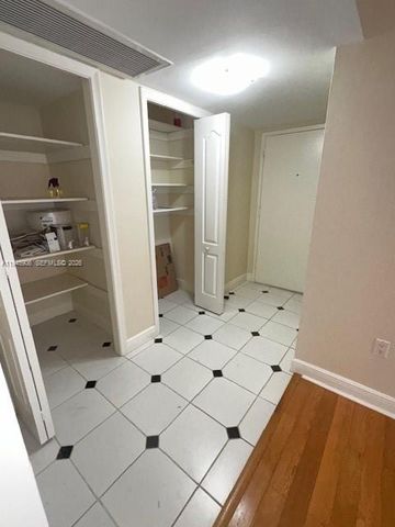 625 Biltmore Way 807, Coral Gables, FL 33134