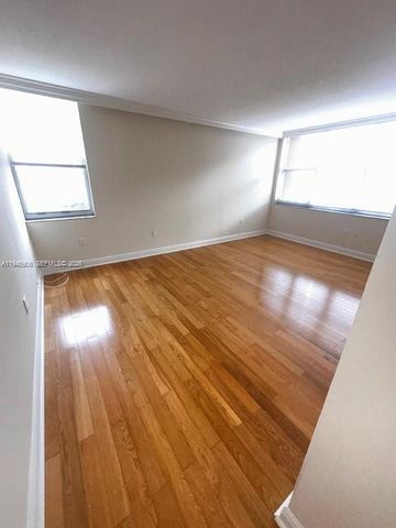 625 Biltmore Way 807, Coral Gables, FL 33134