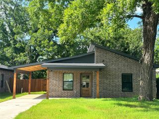 116 E Harrison Street, Denison, TX 75021