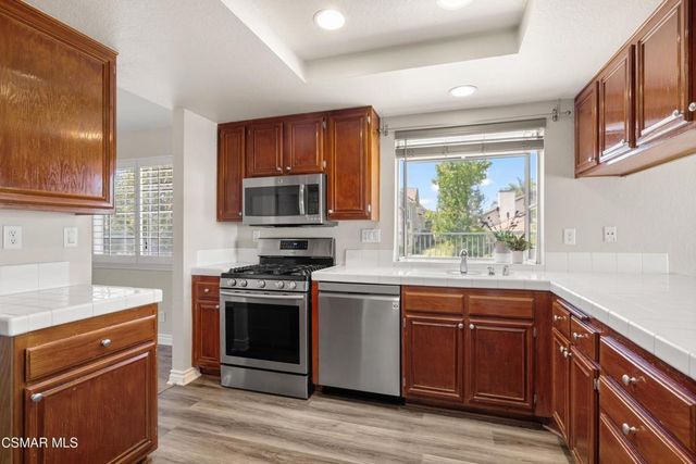 191 Misty Lake Court, Simi Valley, CA 93065