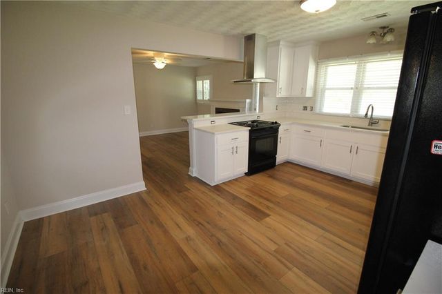 2349 Custom CIR, Virginia Beach, VA 23454