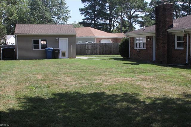 2349 Custom CIR, Virginia Beach, VA 23454