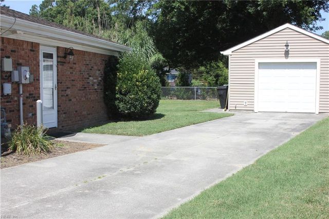 2349 Custom CIR, Virginia Beach, VA 23454