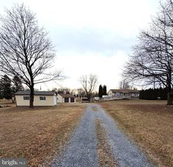 262 E KERCHER AVE, Lebanon, PA 17046