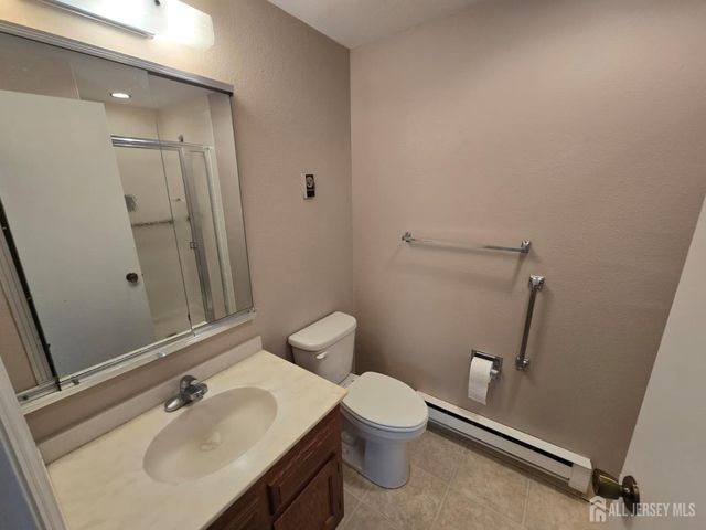489 New Haven Way B, Monroe, NJ 08831