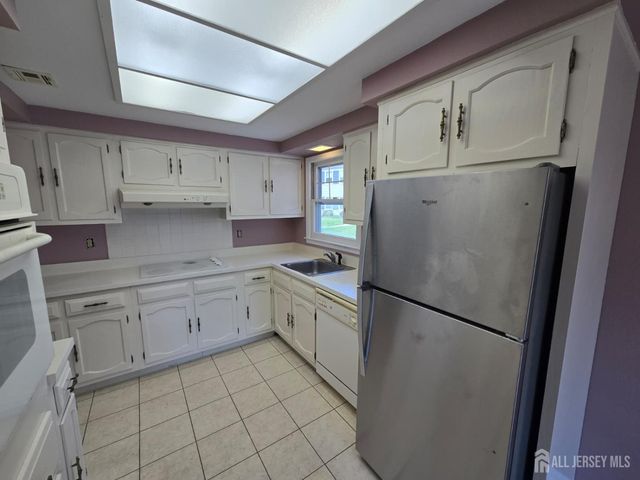 489 New Haven Way B, Monroe, NJ 08831