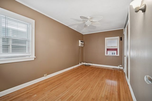 2439 Cowper Avenue, Evanston, IL 60201