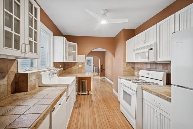 2439 Cowper Avenue, Evanston, IL 60201