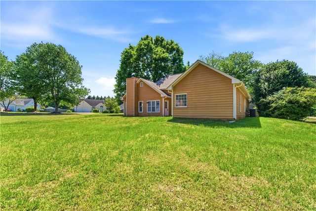 100 Winslow Court, Mcdonough, GA 30253