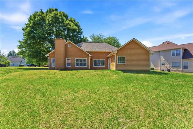 100 Winslow Court, Mcdonough, GA 30253
