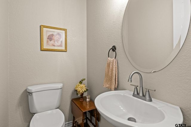 75 Private Road 4208, Mt Pleasant, TX 75455