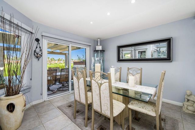 117 Avellino Circle, Palm Desert, CA 92211