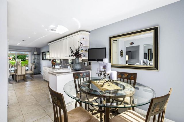 117 Avellino Circle, Palm Desert, CA 92211