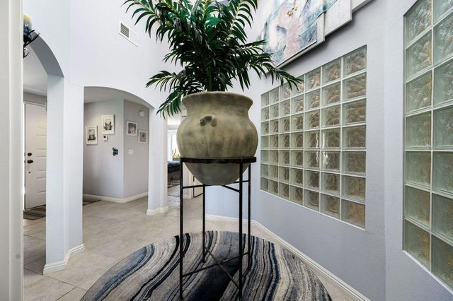 117 Avellino Circle, Palm Desert, CA 92211