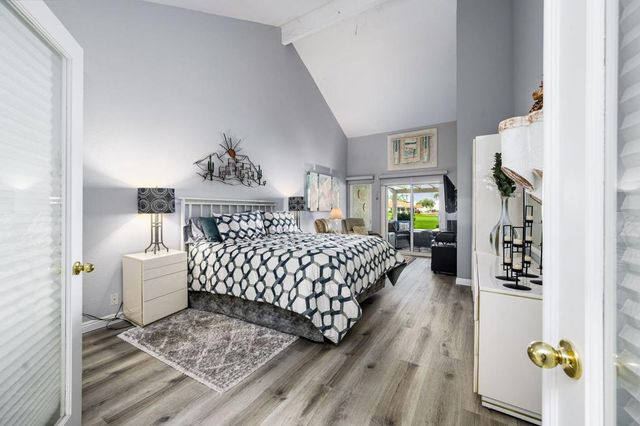 117 Avellino Circle, Palm Desert, CA 92211