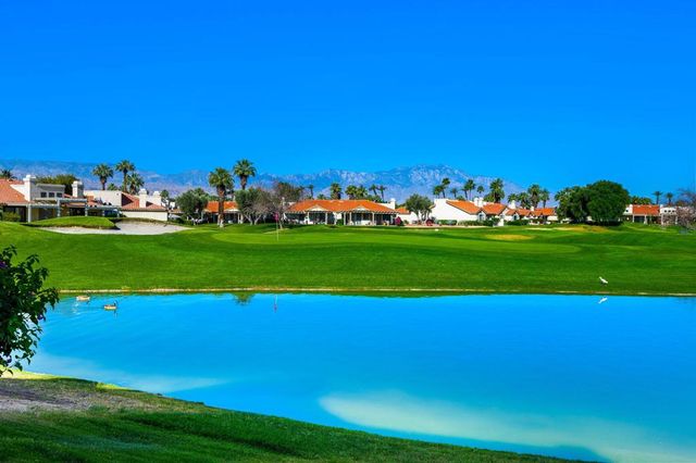 117 Avellino Circle, Palm Desert, CA 92211