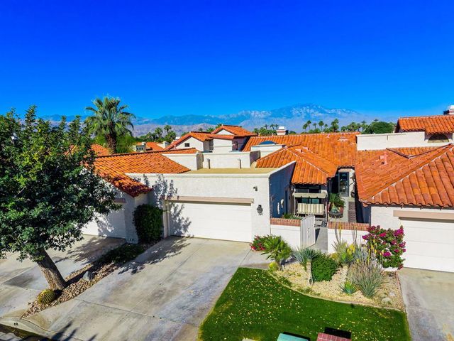 117 Avellino Circle, Palm Desert, CA 92211