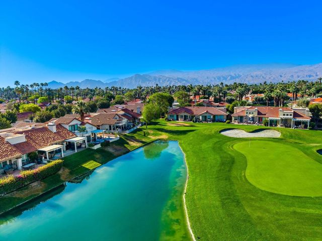 117 Avellino Circle, Palm Desert, CA 92211