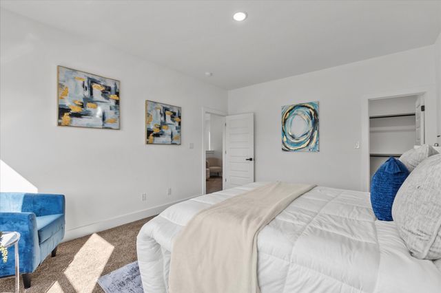 124 Homes Drive, Grand Prairie, TX 75050