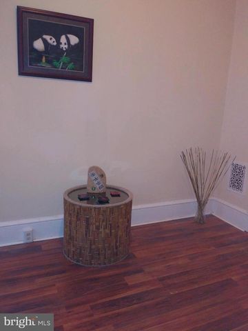 1246 WALNUT ST, Harrisburg, PA 17103