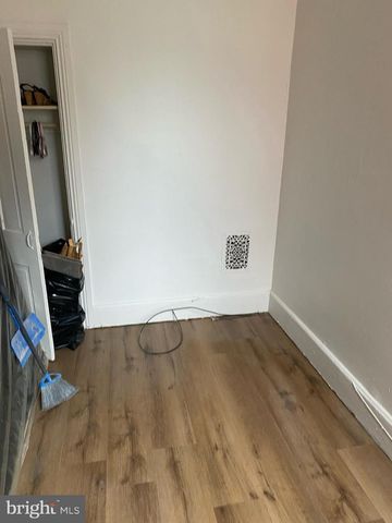 1246 WALNUT ST, Harrisburg, PA 17103