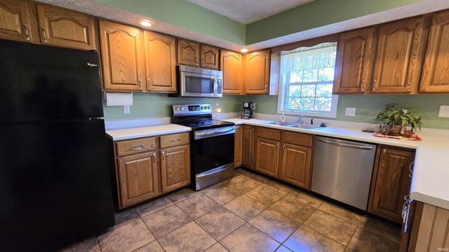 4100 Clover Drive, Evansville, IN 47711